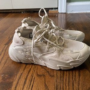 BRAND NEW FILA Women’s Ray Tracer Volume 2